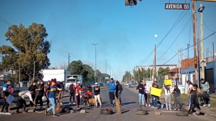 Reclamo de estudiantes de la Escuela N°77: "No hay agua para tomar cuando hace calor"