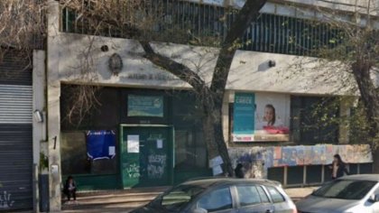 La Plata: denuncian que en un instituto terciario prohíben a una madre cursar con su hija