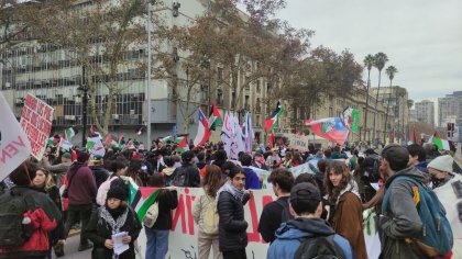 Masiva marcha en Alameda en solidaridad con Palestina: Estudiantes protagonizan rupturas de convenios