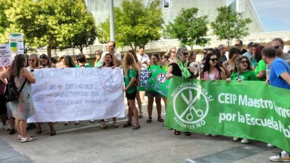 Movilización educativa en Aragón contra los recortes al profesorado del Gobierno PP y Vox