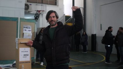 Votó Del Caño: “Esperamos dar un mensaje contundente a quienes llevaron al país a esta situación”