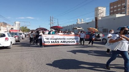 Gobierno de Durango entrega bonos tras paro de sección 44 del SNTE