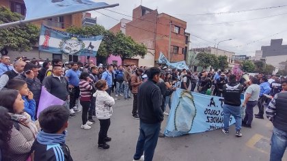 Choferes y sus familias se hicieron sentir en las calles de Jujuy