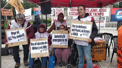 Este martes: jubilados reclaman en Plaza Congreso contra el ajuste de Milei