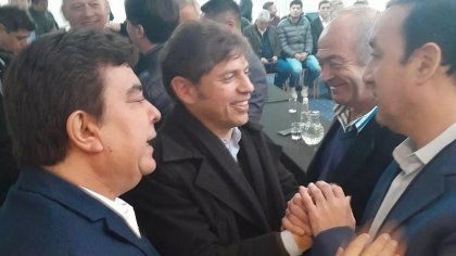 Cínico: Kicillof dice estar en shock pero se muestra junto a Espinoza, procesado por abuso sexual 