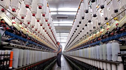 Nueva tanda de despidos y suspensiones en la industria textil: complicidad sindical, silencio de Jaldo