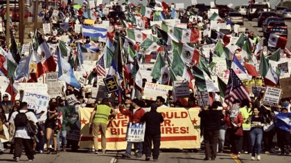 Ante los ataques de Trump, miles salen a las calles por los derechos de los inmigrantes