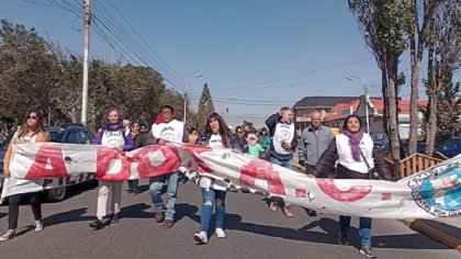 Santa Cruz: movilización y alto acatamiento durante el paro docente