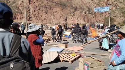 Represión y violento desalojo a Mercado Campesino de Aranjuez