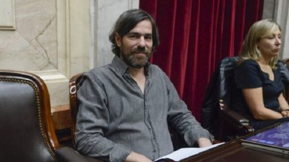 Del Caño: “Aportamos 11.720.000 pesos a las luchas y exigimos que un legislador gane como un docente” 