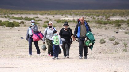 Profesor se pronuncia por campaña anti migrantes de la derecha, en la carrera del plebiscito por una nueva constitución