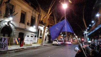 Se realizó acto de solidaridad con lucha jujeña en la embajada de Argentina en Montevideo