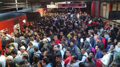 Cuento de nunca acabar: caos en el metro 