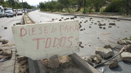 Transportistas de Carga Pesada bloquean vías en Cochabamba y en El Alto de La Paz