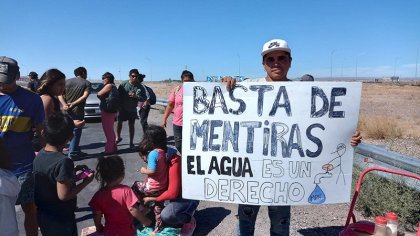 Vecinos de la meseta neuquina cortan Autovía Norte en reclamo por servicios