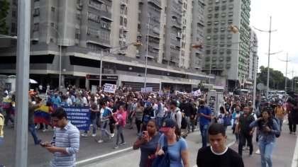 Nuevamente los trabajadores salieron a protestar en Caracas por el salario y derechos contractuales