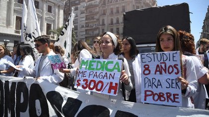 Residentes y concurrentes van a un nuevo corte de la 9 de julio y marcha a la Legislatura porteña