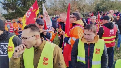 Francia: trabajadores siderúrgicos van a la huelga ante el anuncio de cierre de sus plantas