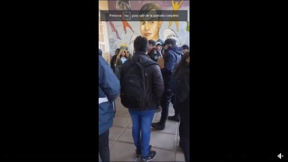 Apriete represivo del gobierno de Morales: la Policía entró en una escuela tomada por estudiantes