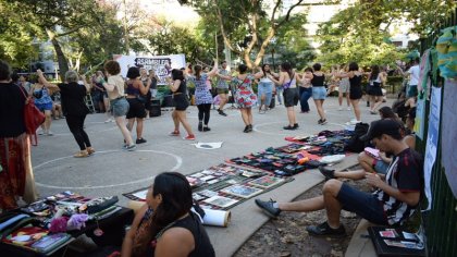 Realizaron un festival artístico a todo trapo en la Plaza Almagro