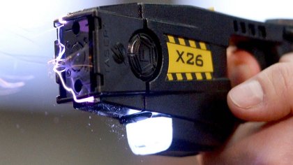 Picanas modernas y represión: Aníbal Fernández confirmó la compra de pistolas Taser