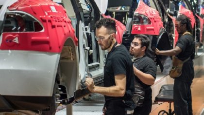 Trabajadores de Tesla lanzan campaña de sindicalización en Nueva York