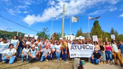 Paro nacional universitario: concentración en la UNCuyo contra el ajuste