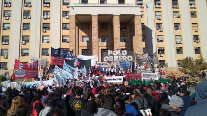 Marcha Federal piquetera: importante movilización en Mendoza