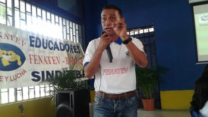 Policía irrumpe en federación de maestros en Barinas y detiene a su presidente Víctor Venegas