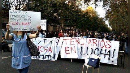 Ajuste a terciarios: Llaman a clases públicas en el Instituto 9 de La Plata