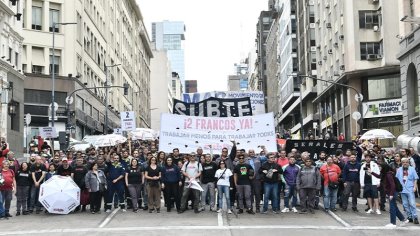 Marcha de trabajadores del subte: “Reducción de la jornada laboral y la desasbestización ya”