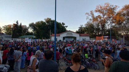 Masivo abrazo al Hospital Francisco Lopez Lima