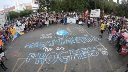 Ambientalistas y estudiantes llevan al Consejo Superior de la UNPSJB el proyecto de rechazo al RIGI en Chubut