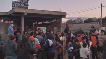 Libertador: A pulmón, desocupadas de TOrRe hicieron festejo para las infancias