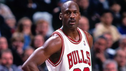 Michael Jordan, el héroe de la NBA que cumple 60 años