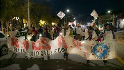 Santa Cruz: sigue la lucha docente y el gobierno provincial descuenta sueldos 