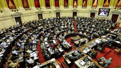 Diputados piden sesión especial en el Congreso para discutir el acuerdo con el FMI