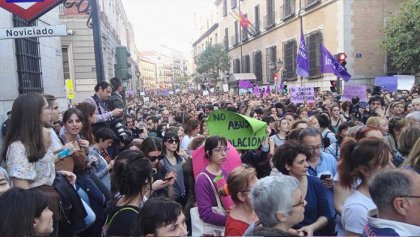 La Justícia Patriarcal deixa lliures als membres de ‘La manada'