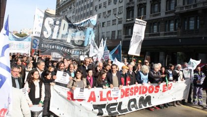 Télam: al mediodía marchan desde el Obelisco contra los despidos