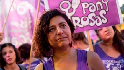 Andrea D'Atri, fundadora de Pan y Rosas Argentina, participará el 8M en Barcelona