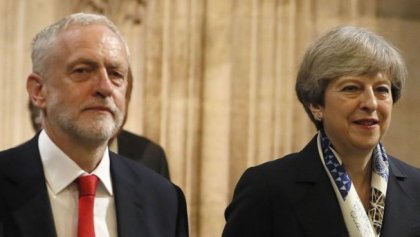 Corbyn junto a Theresa May para salvar el Brexit 