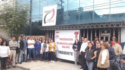 Marcha del Telebachillerato denuncia falta de presupuesto y precariedad laboral