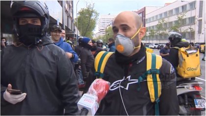 Trabajadores de Glovo se manifestaron en Madrid: "Nos bajaron 50 % la tarifa"