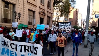 Trabajadores del citrus vuelven a las calles ante recorte en los planes interzafra