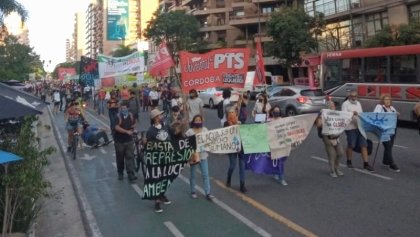 La Policía de Schiaretti detuvo a activista durante la marcha por el agua