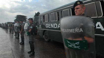 Gendarmería golpeó a estudiante de colegio tomado