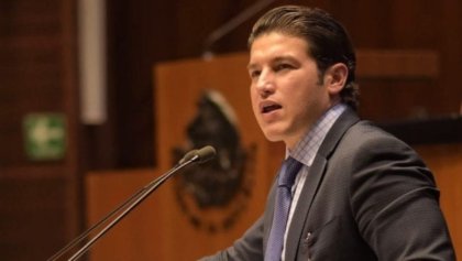 Samuel García, de Movimiento Ciudadano, emite su voto en Nuevo León 