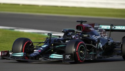 Ray of light: hermosa primera clasificación, Hamilton arranca primero el sprint