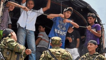 La bota militar sobre los jóvenes en Colombia