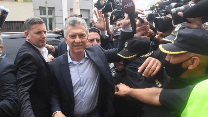 Dolores: Macri tiró al piso el micrófono de C5N